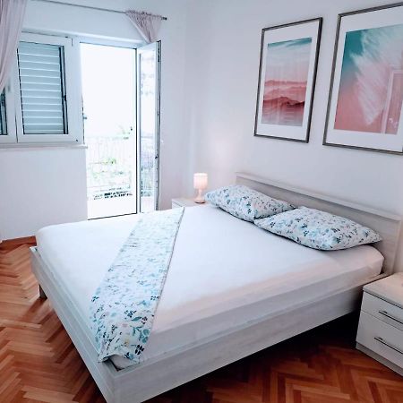 Apartman Nina オミシュ エクステリア 写真